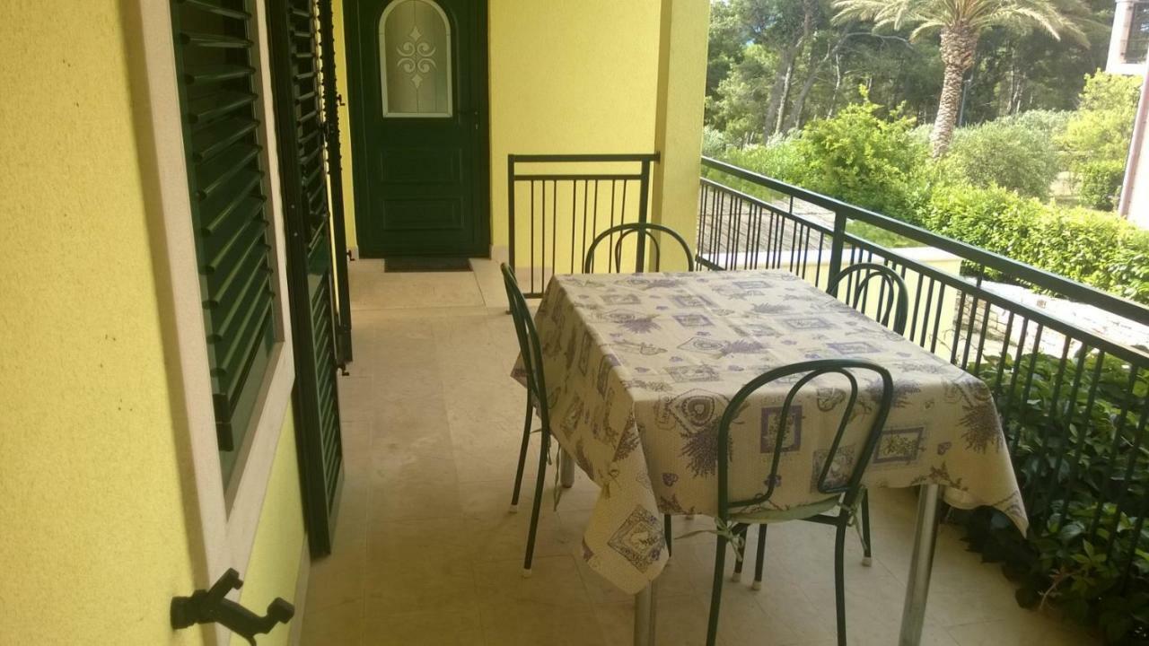 Apartments Marcic Bol Dış mekan fotoğraf